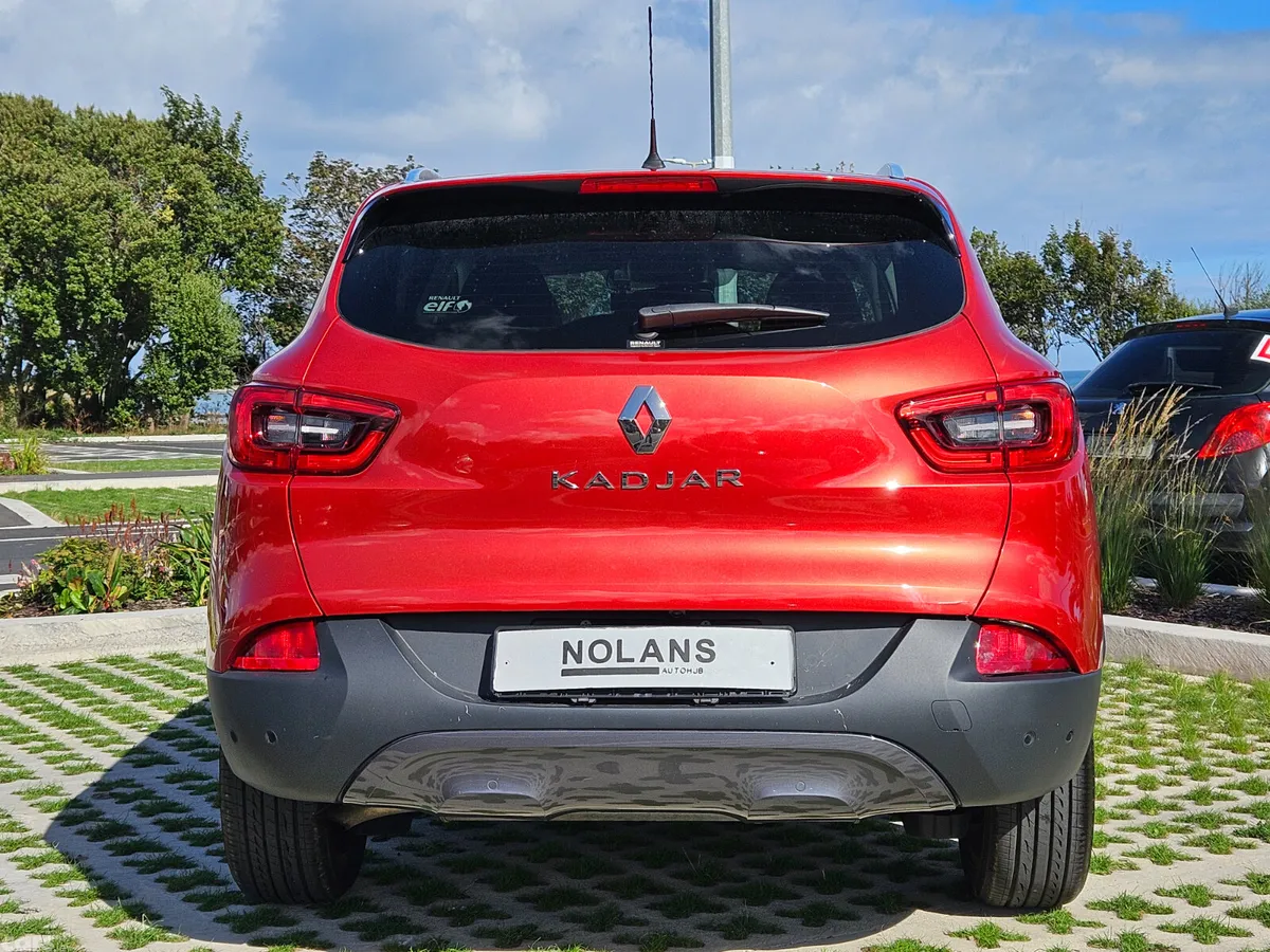 Renault Kadjar SUV, Petrol, 2018, Red