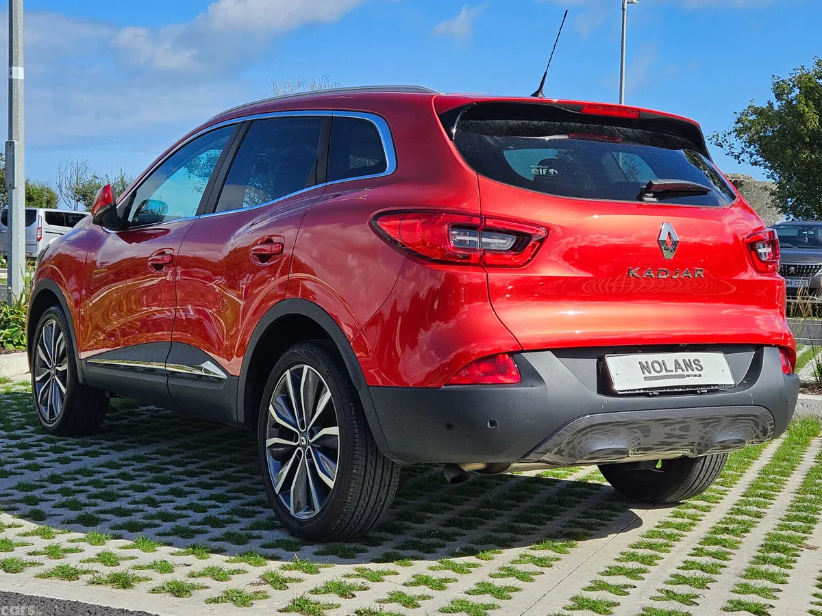Renault Kadjar SUV, Petrol, 2018, Red
