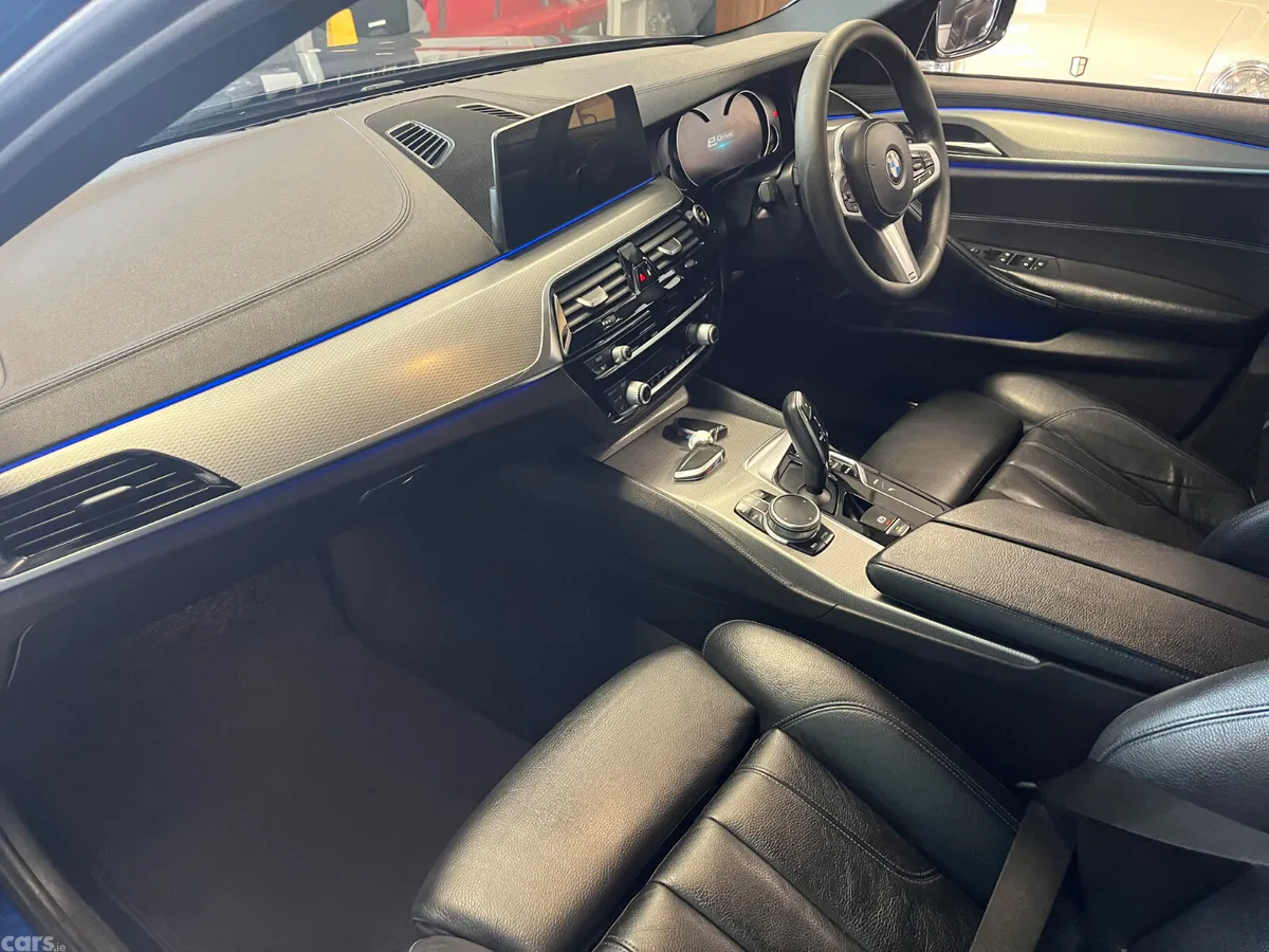 BMW 5-Series Saloon, Petrol Hybrid, 2017, Blue