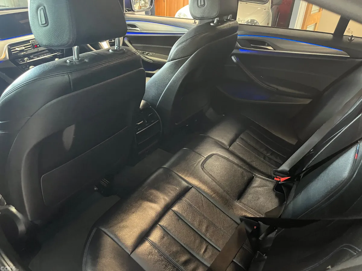 BMW 5-Series Saloon, Petrol Hybrid, 2017, Blue