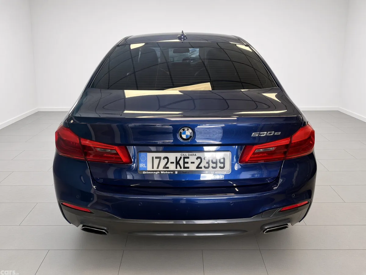 BMW 5-Series Saloon, Petrol Hybrid, 2017, Blue