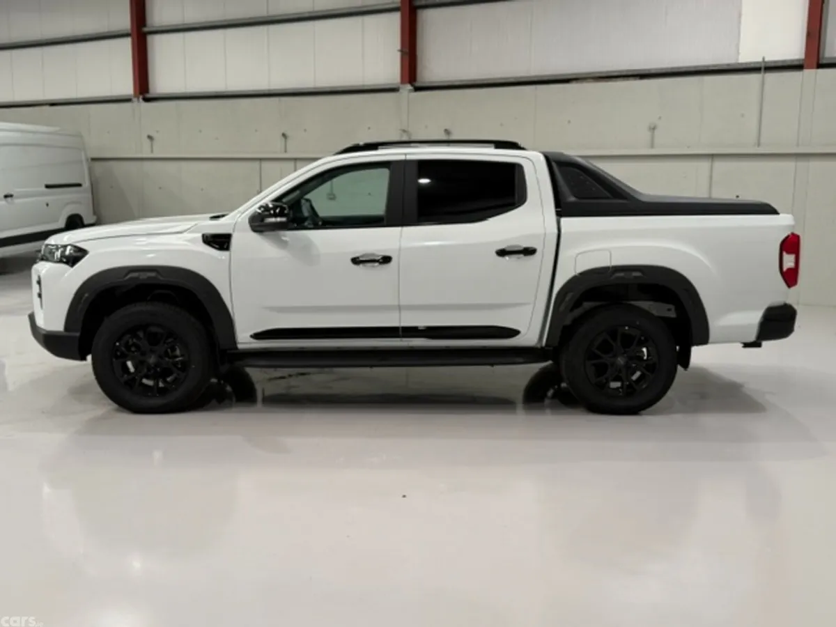 Maxus Other Pick Up, Diesel, 2026, White