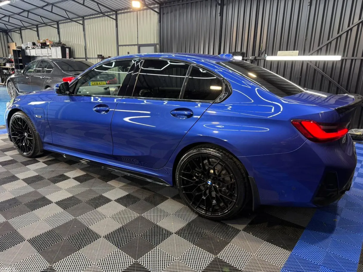 BMW 3-Series Saloon, Petrol Hybrid, 2023, Blue