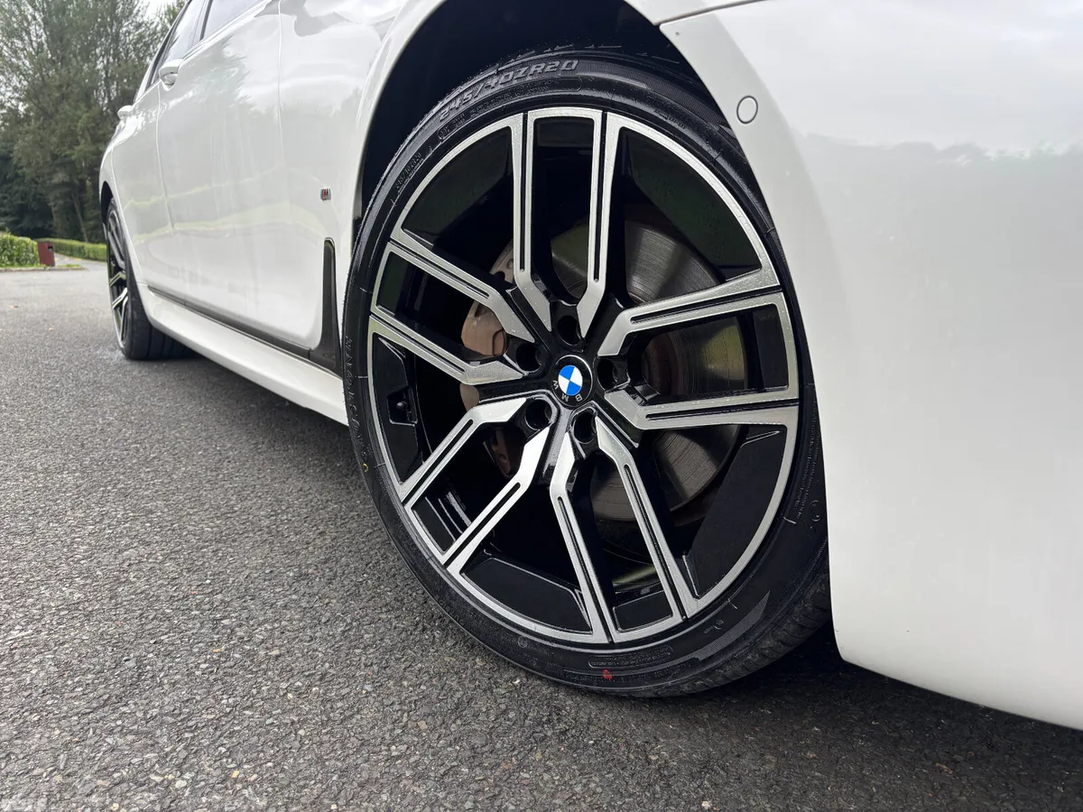 BMW 7-Series Saloon, Petrol Plug-in Hybrid, 2018, White