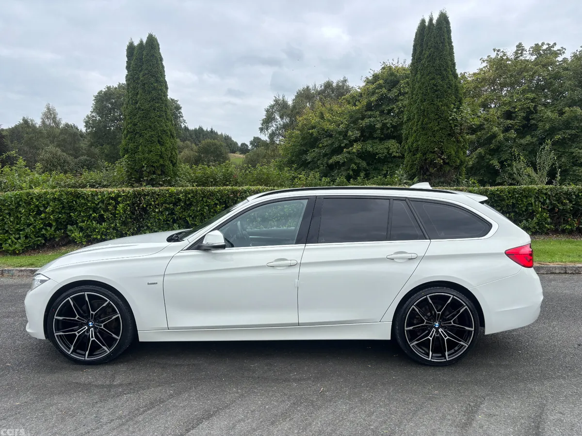 BMW 3-Series Estate, Petrol, 2017, White