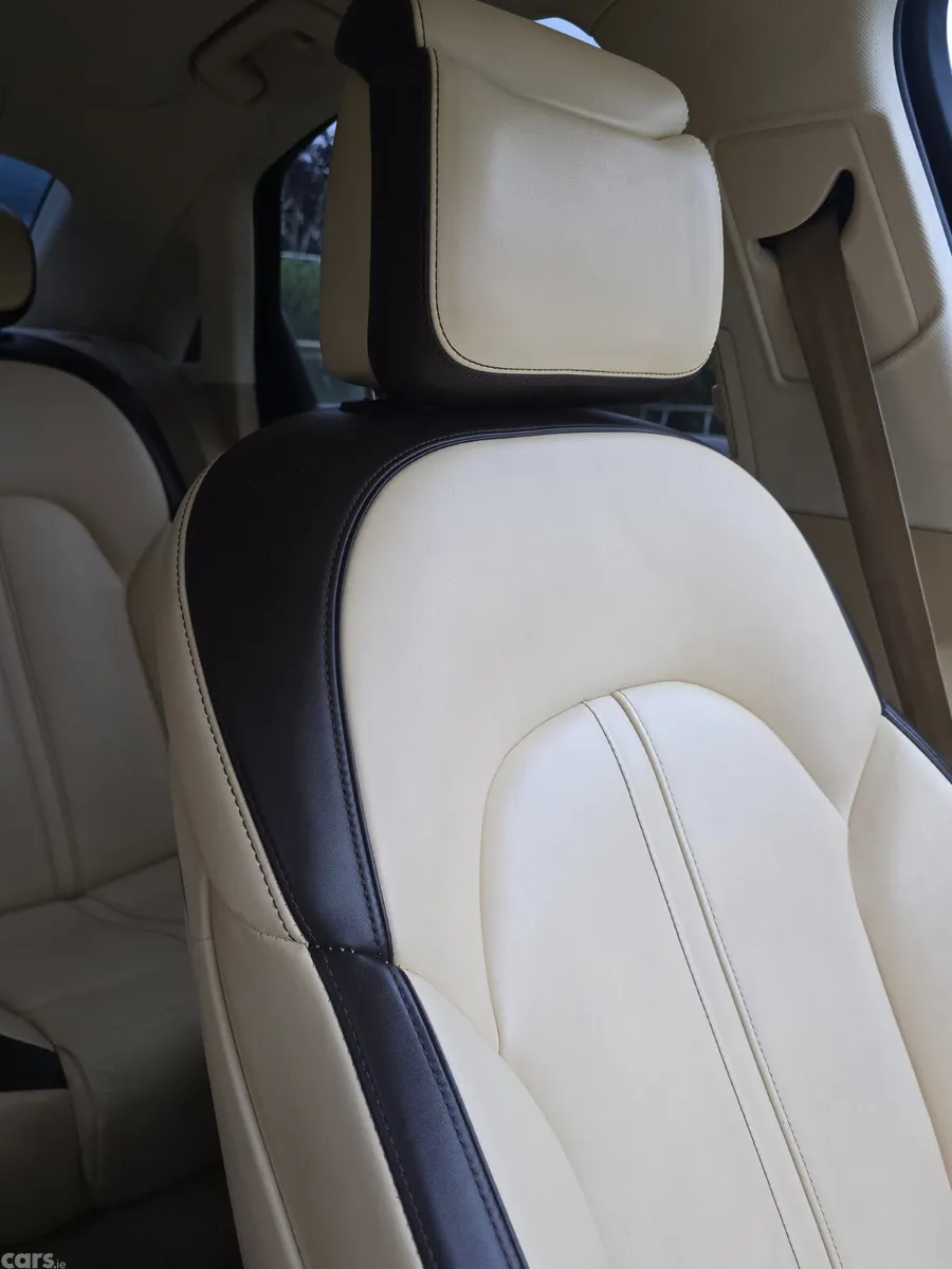 Audi A8 Saloon, Diesel, 2015, Black