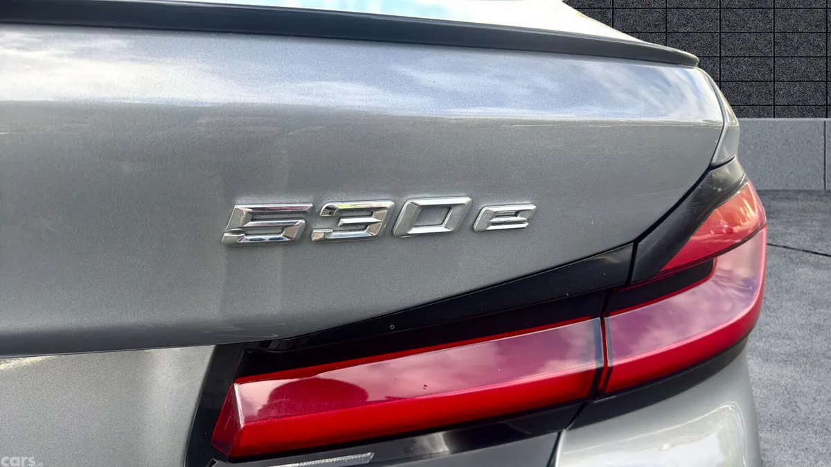 BMW 5-Series Saloon, Petrol Plug-in Hybrid, 2022, Grey