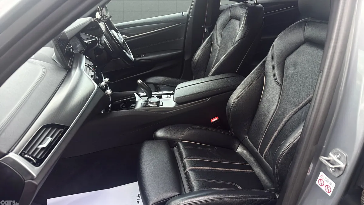 BMW 5-Series Saloon, Petrol Plug-in Hybrid, 2022, Grey