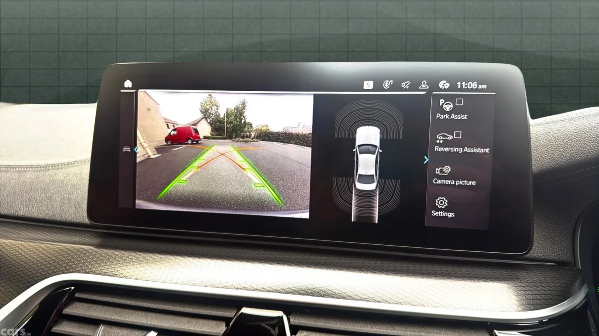 BMW 5-Series Saloon, Petrol Plug-in Hybrid, 2022, Grey