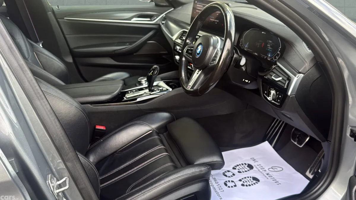 BMW 5-Series Saloon, Petrol Plug-in Hybrid, 2022, Grey