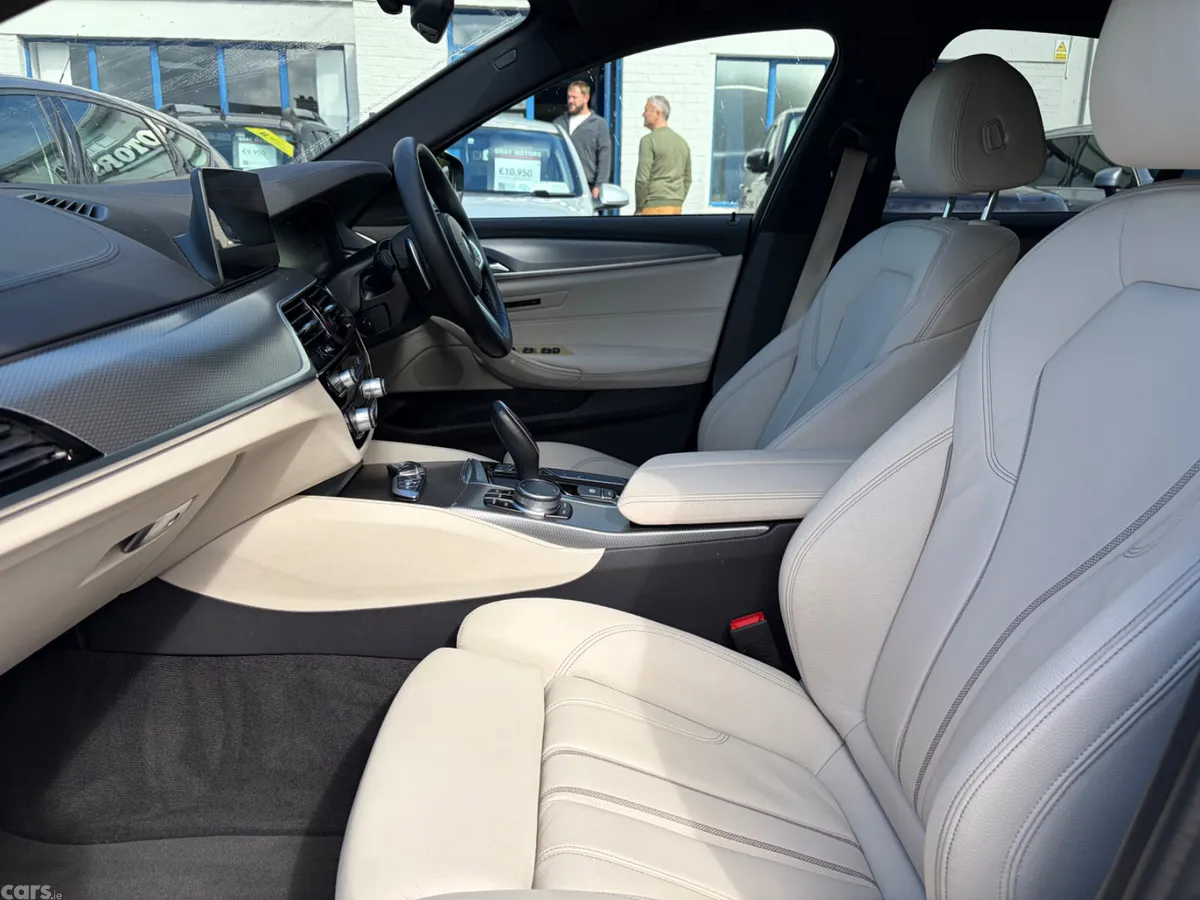 BMW 5-Series Saloon, Petrol Plug-in Hybrid, 2020, Grey