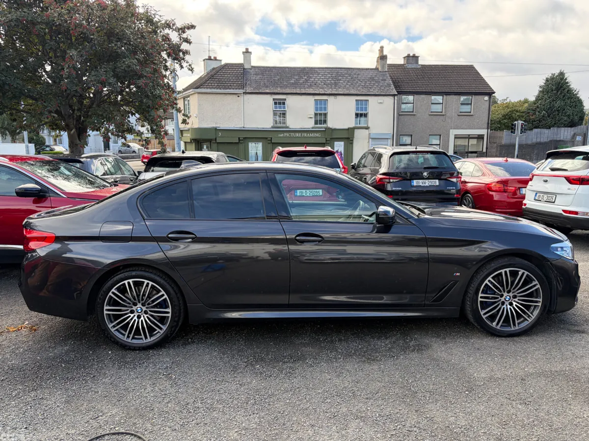 BMW 5-Series Saloon, Petrol Plug-in Hybrid, 2020, Grey