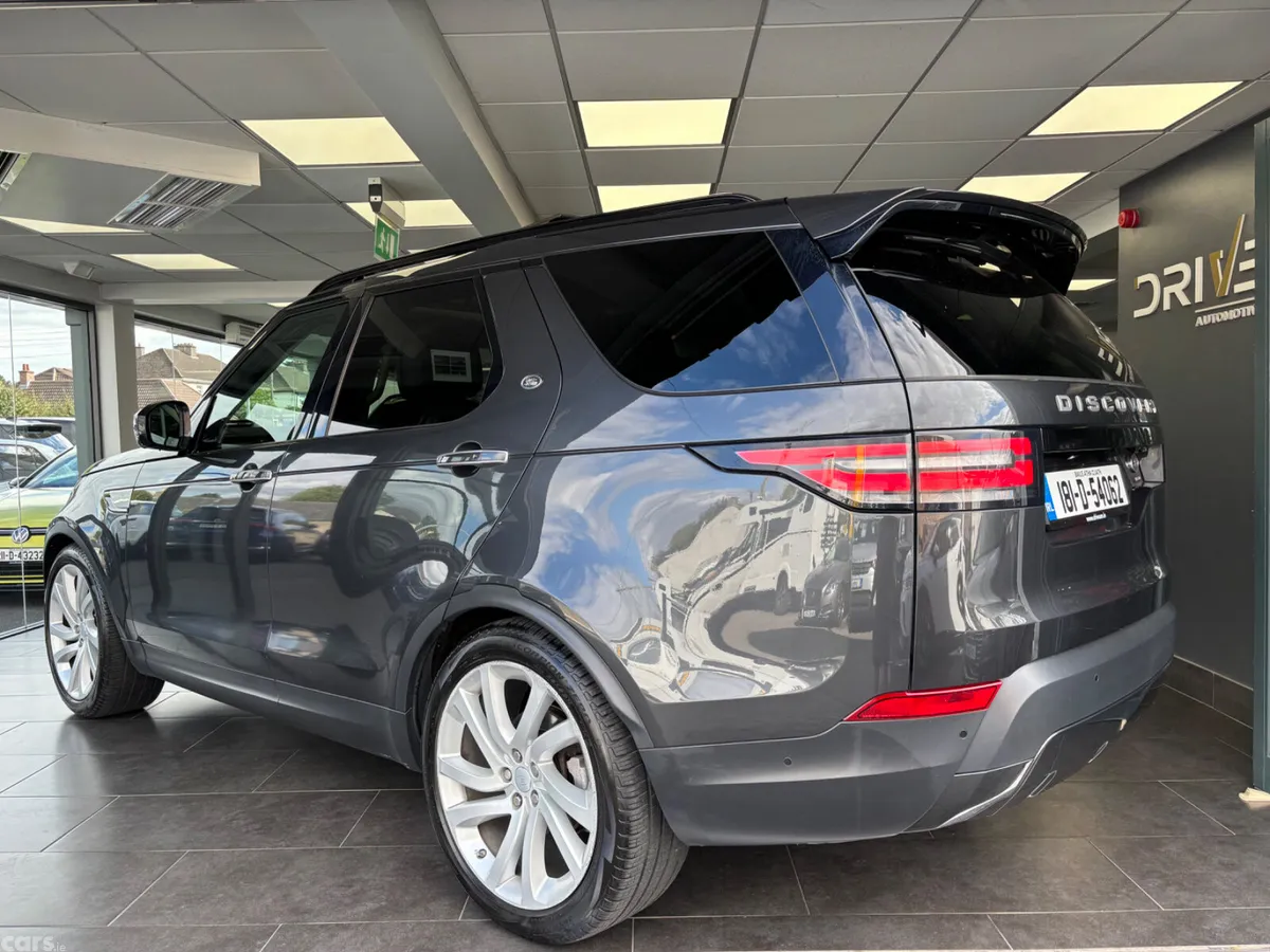 Land Rover Discovery SUV, Diesel, 2018, Grey