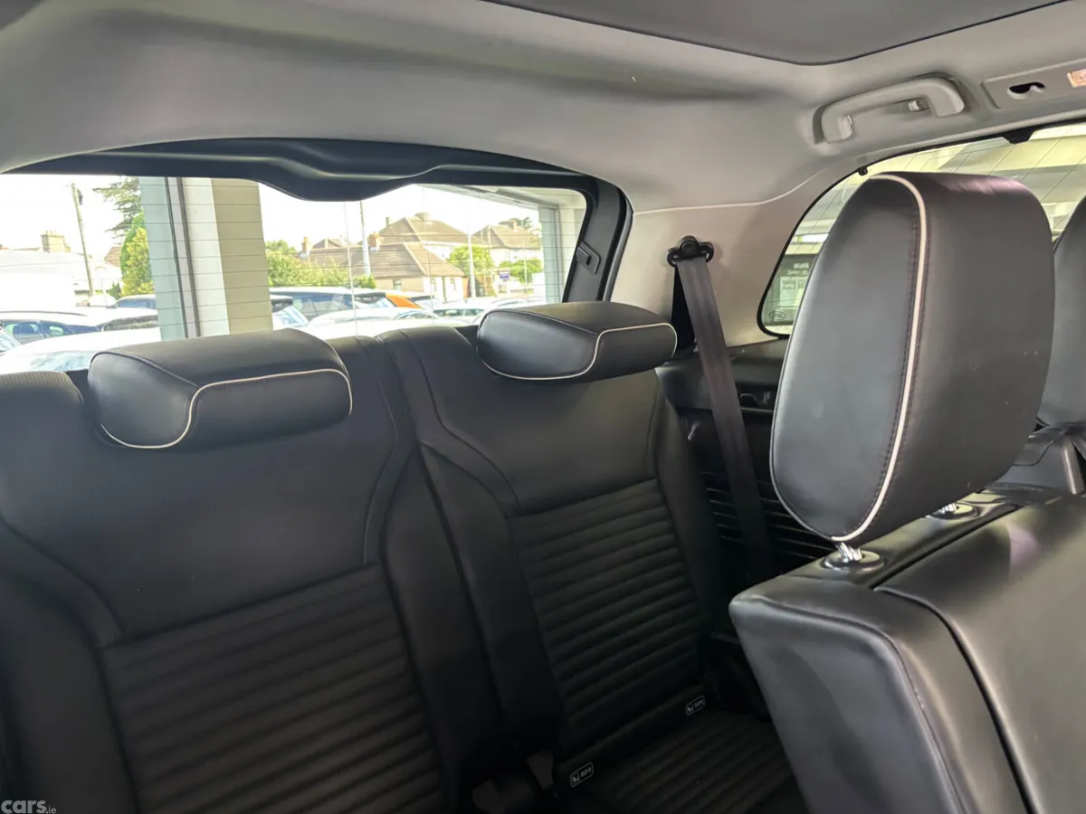 Land Rover Discovery SUV, Diesel, 2018, Grey