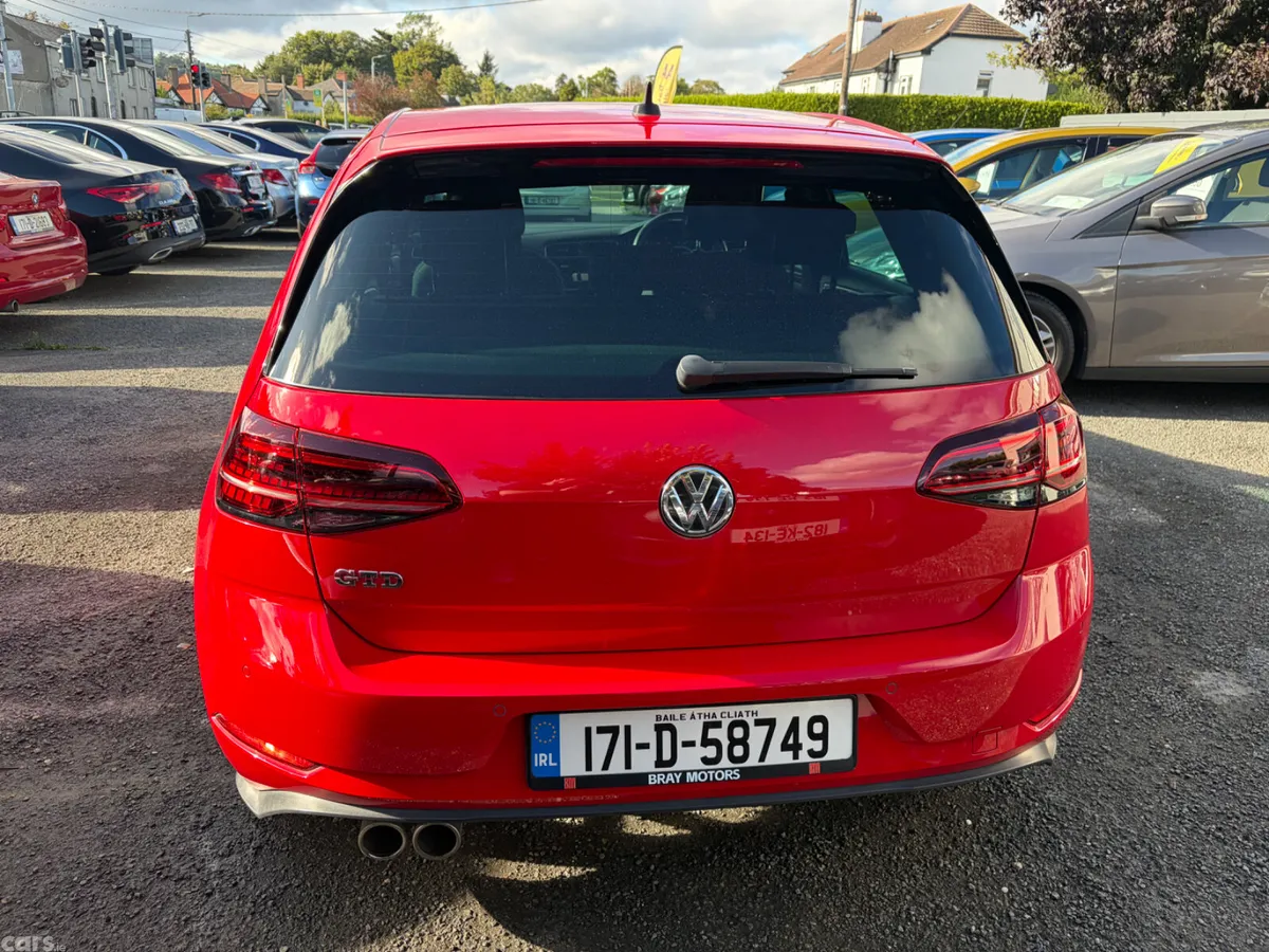 Volkswagen Golf Hatchback, Diesel, 2017, Red