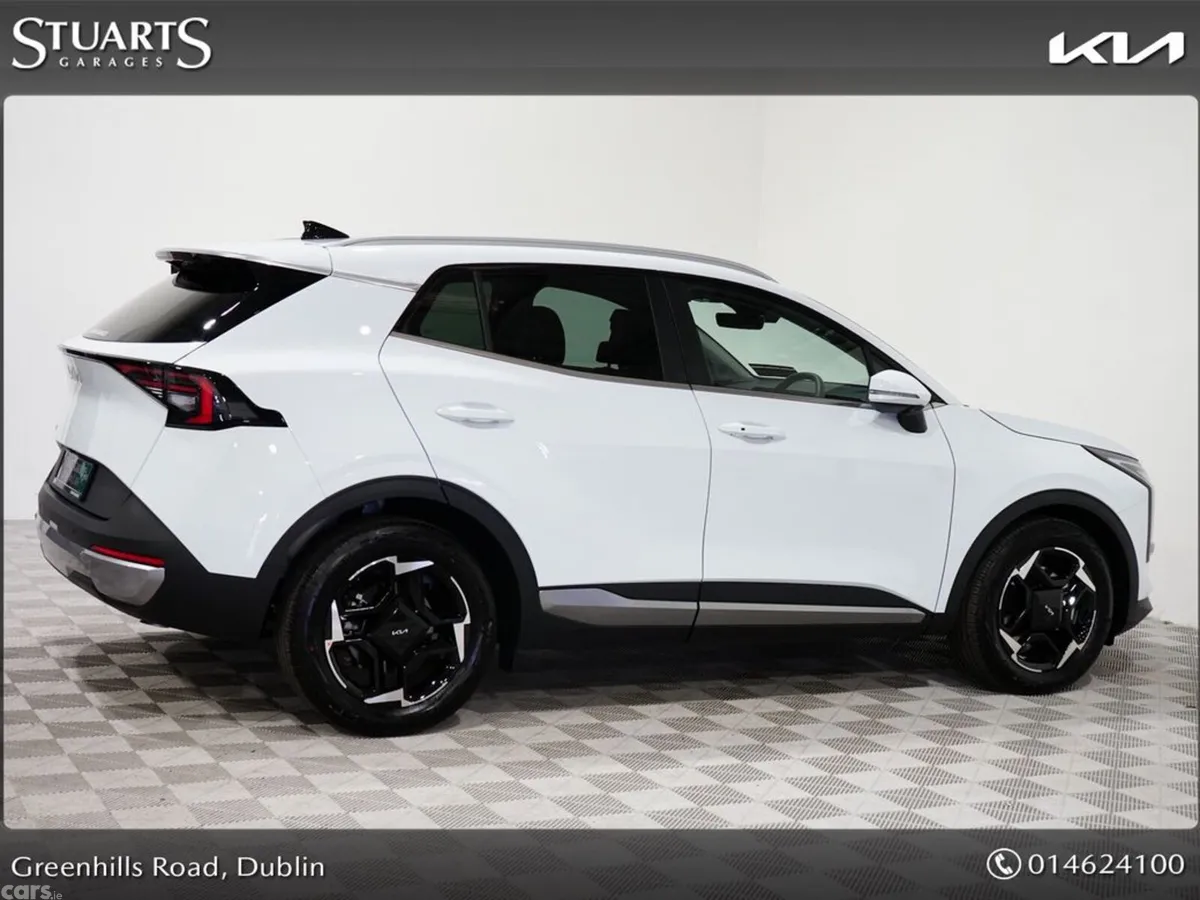 Kia Sportage MPV, Diesel Hybrid, 2026, White