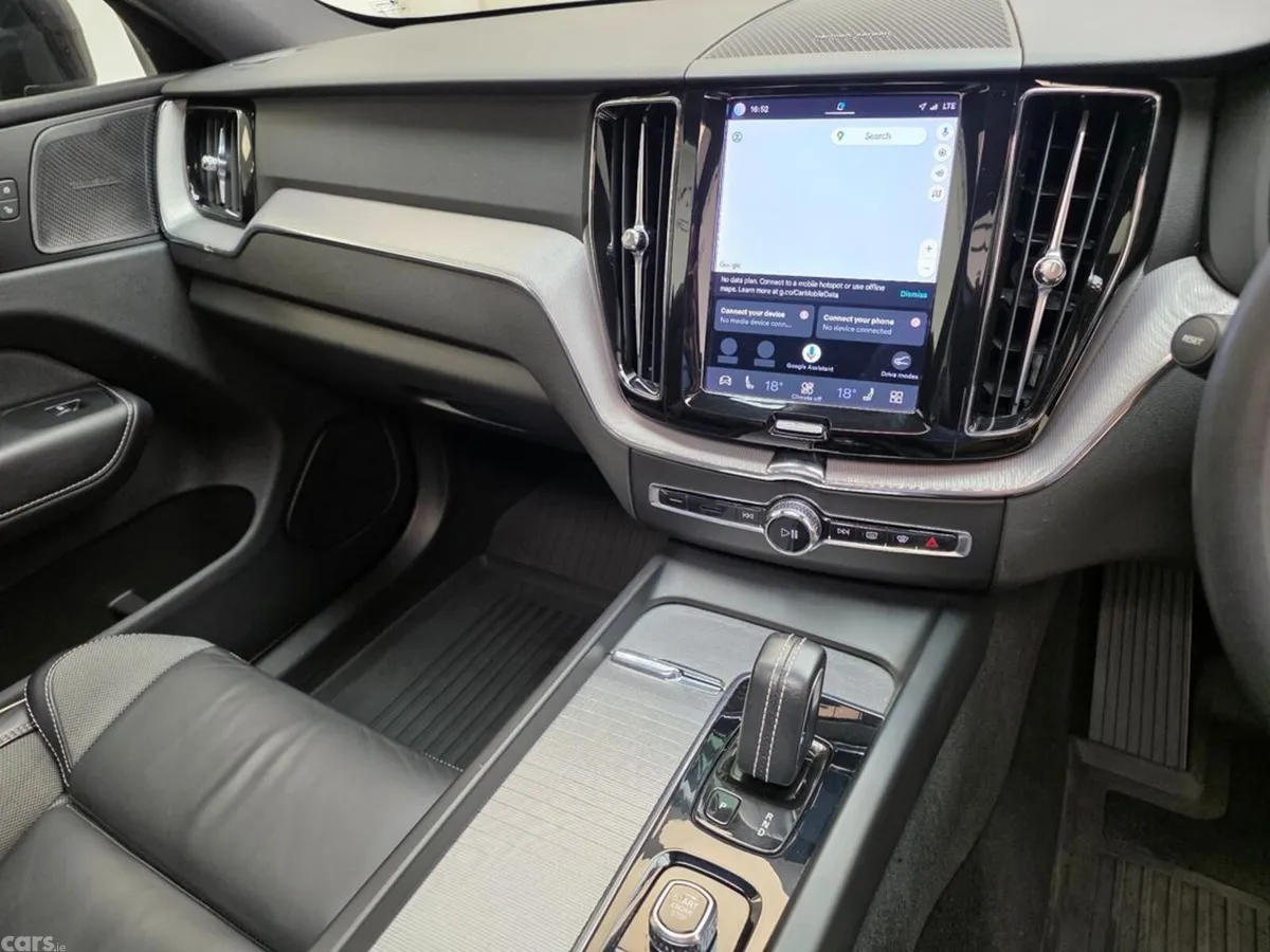 Volvo XC60 Estate, Petrol Plug-in Hybrid, 2022, Brown