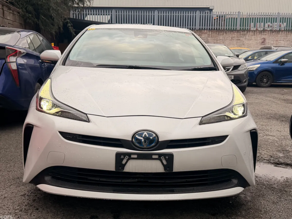 Toyota Prius Hatchback, Petrol Hybrid, 2022, White