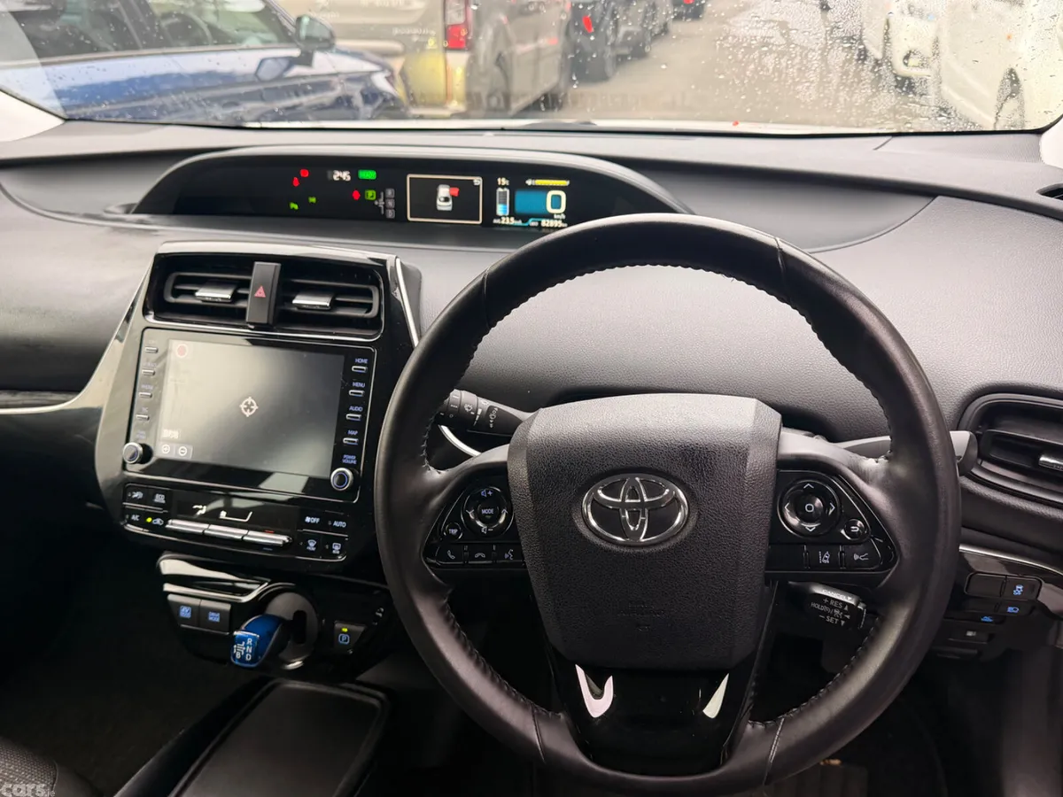 Toyota Prius Hatchback, Petrol Hybrid, 2022, White