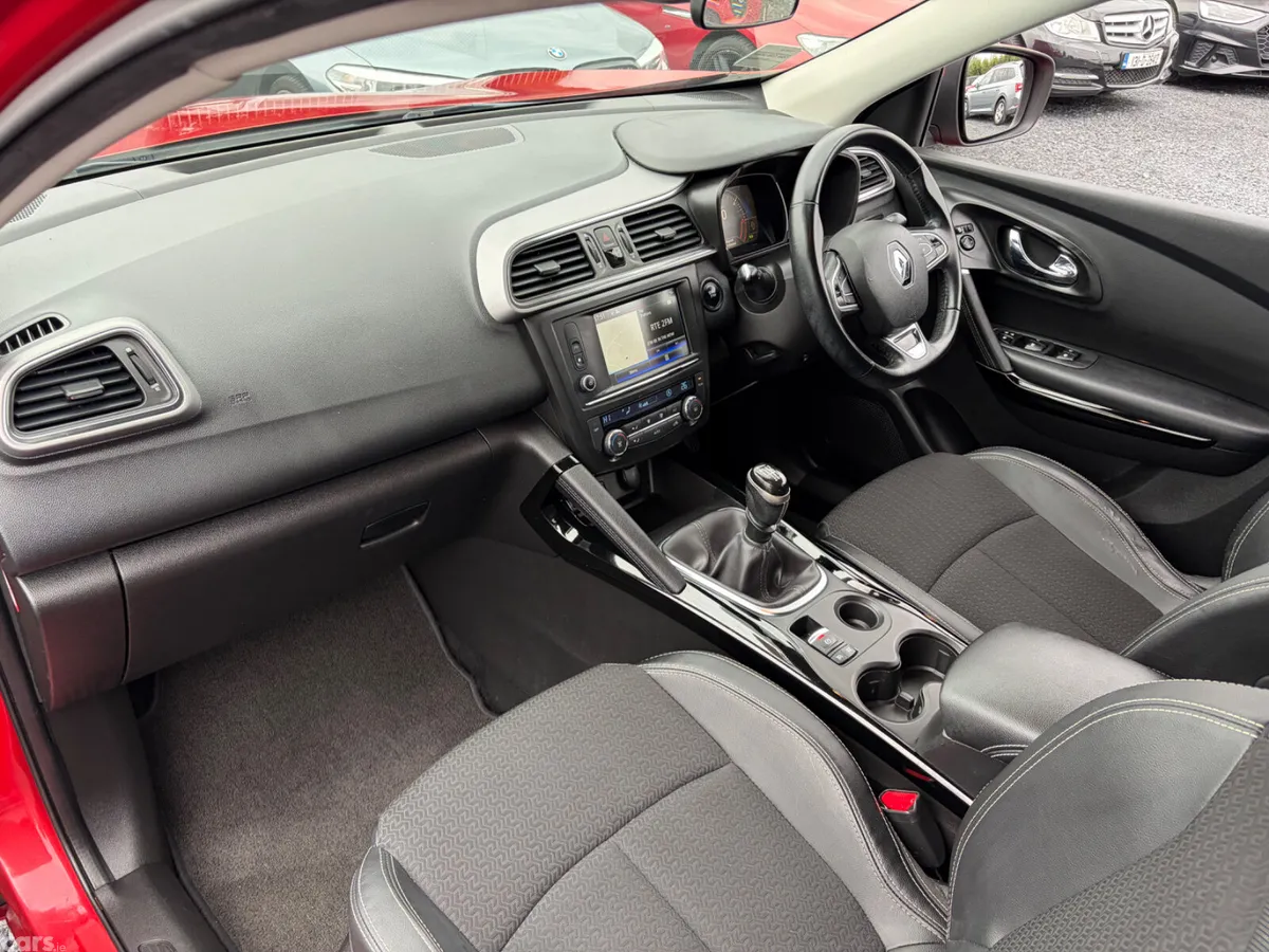 Renault Kadjar SUV, Diesel, 2017, Red