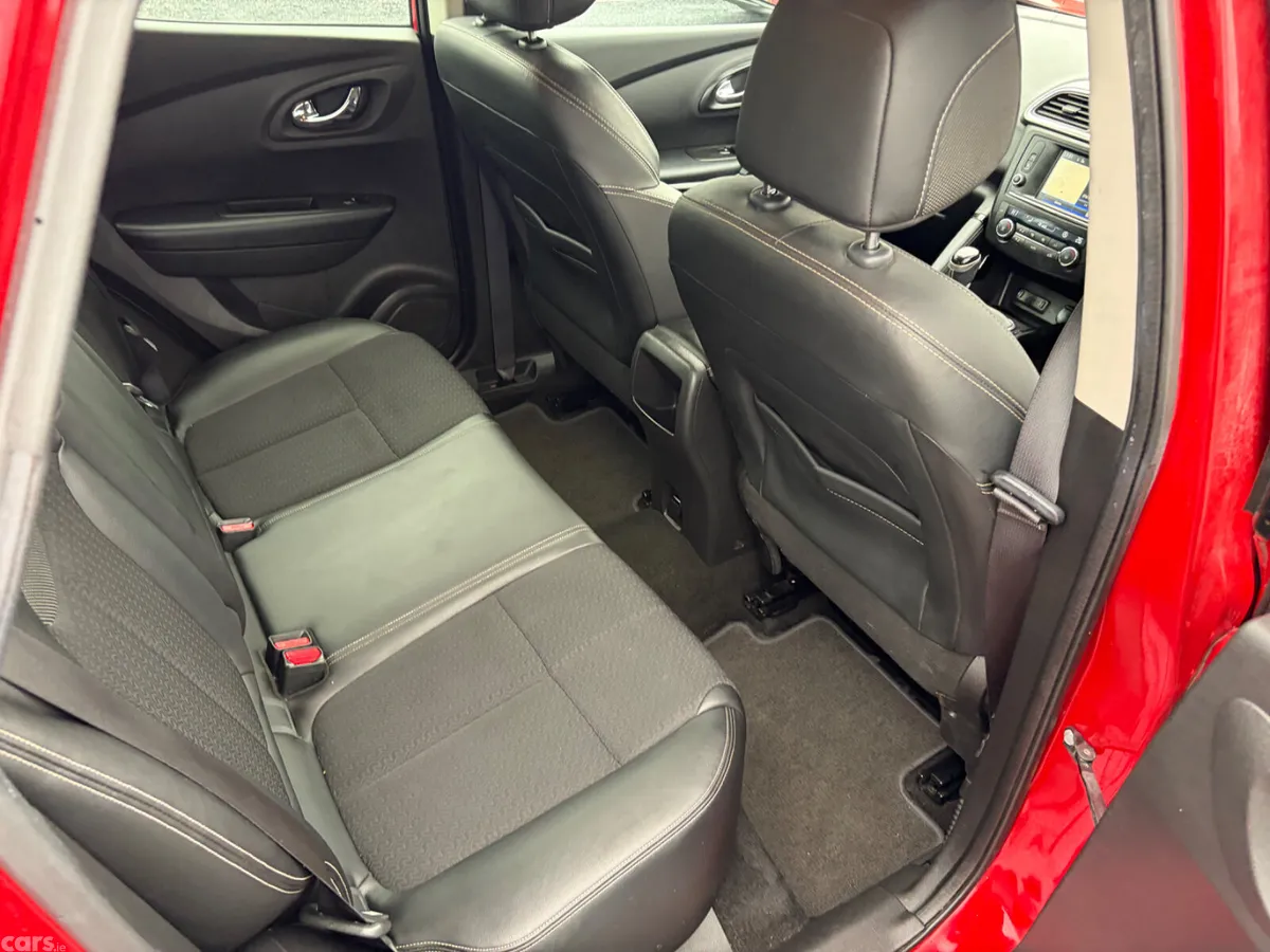 Renault Kadjar SUV, Diesel, 2017, Red