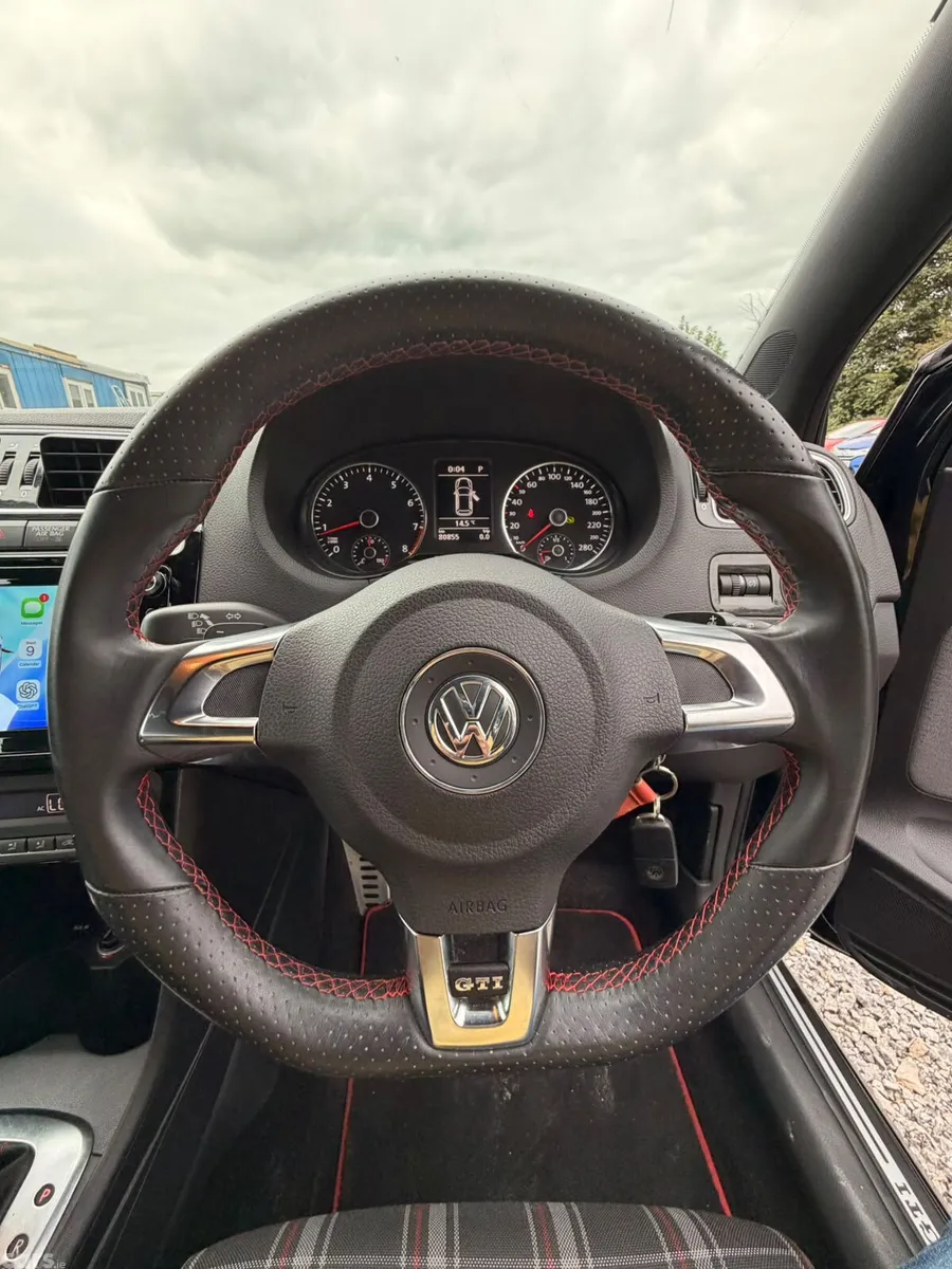 Volkswagen Polo Hatchback, Petrol, 2013, Black