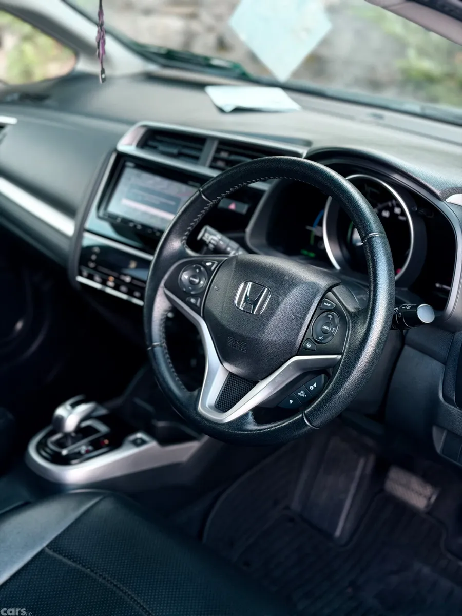 Honda Fit Hatchback, Petrol Hybrid, 2019, Silver