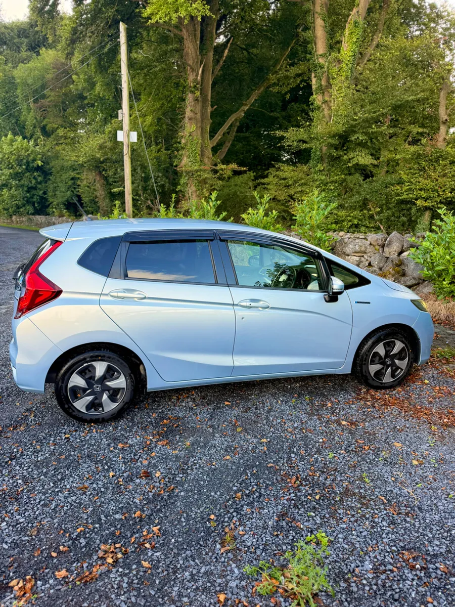 Honda Fit Hatchback, Petrol Hybrid, 2019, Silver