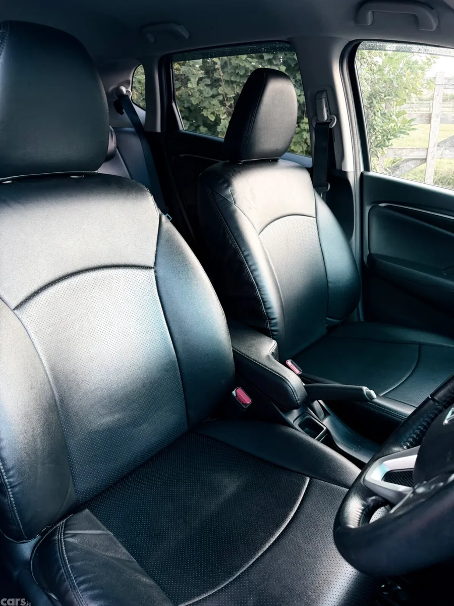 Honda Fit Hatchback, Petrol Hybrid, 2019, Silver