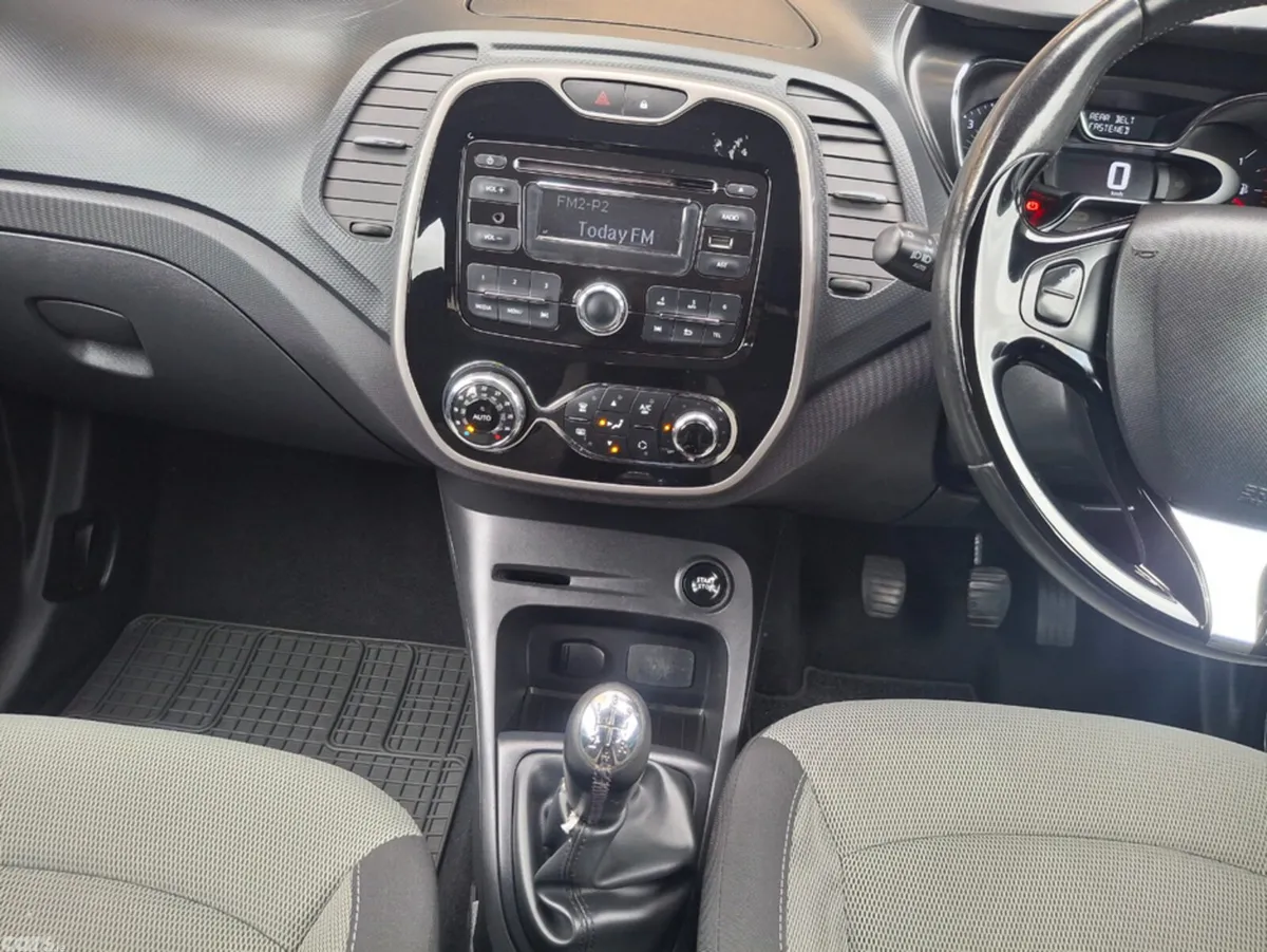 Renault Captur Hatchback, Diesel, 2016, Grey