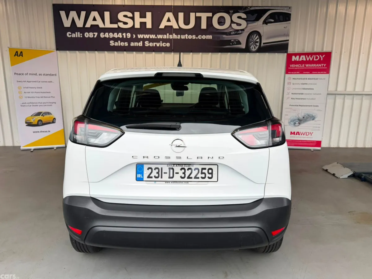 Opel Crossland X MPV, Petrol, 2023, White
