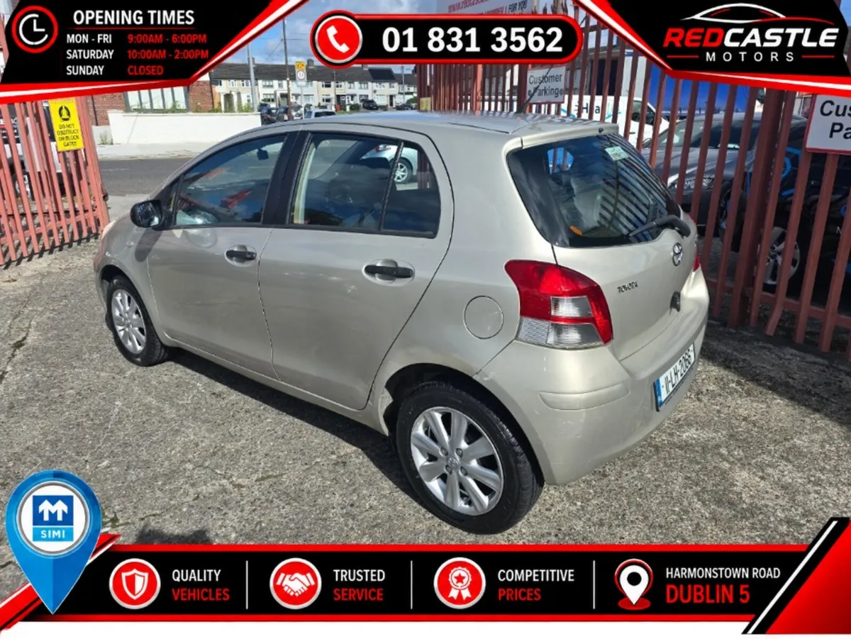 Toyota Yaris Hatchback, Petrol, 2011, Gold