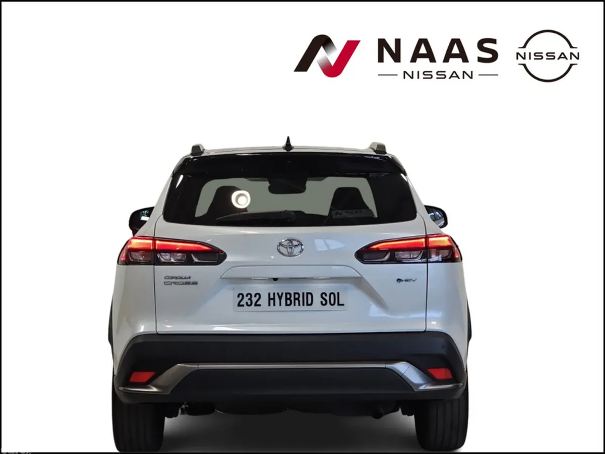 Toyota Corolla Cross MPV, Petrol Hybrid, 2023, White