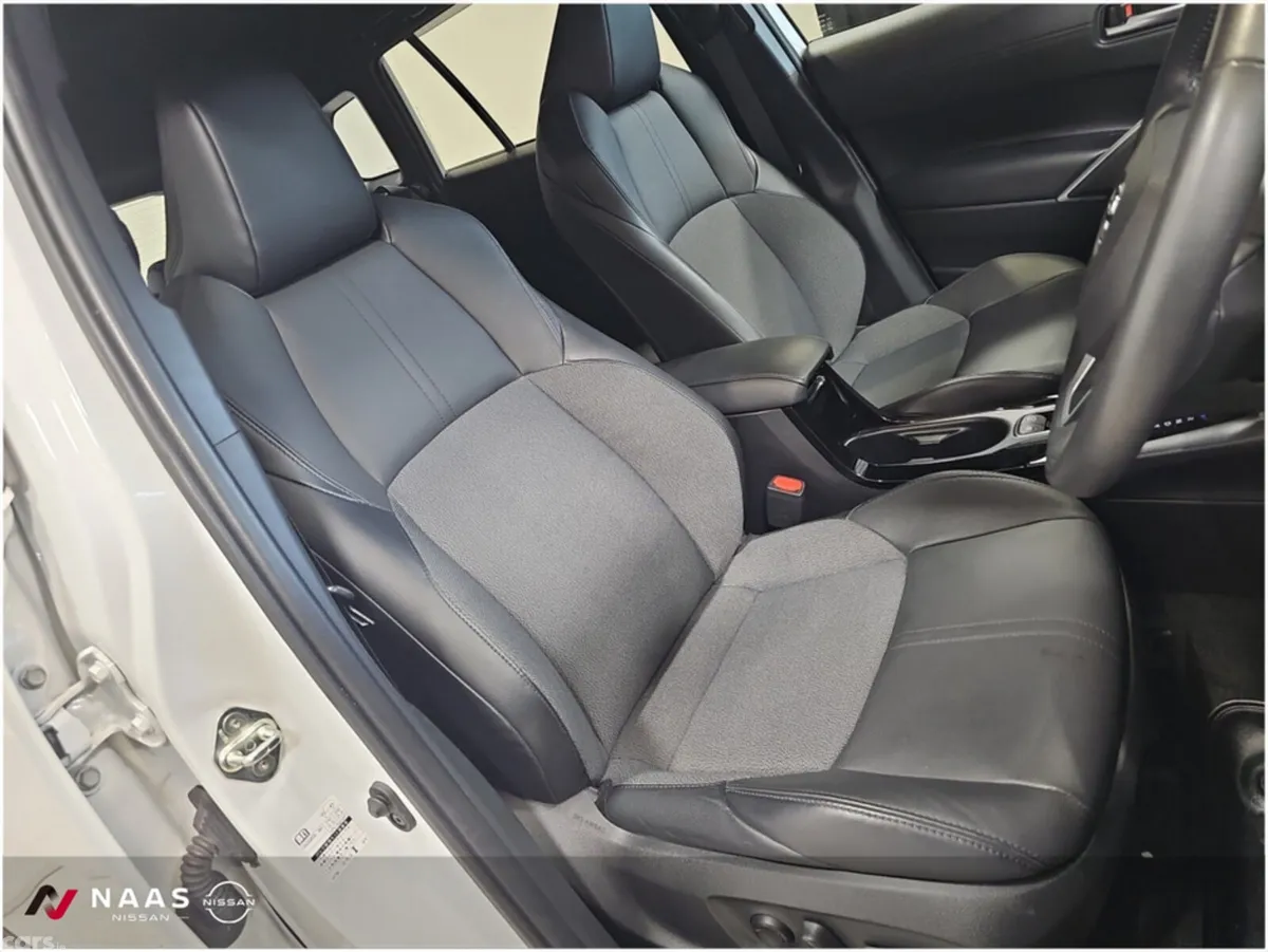Toyota Corolla Cross MPV, Petrol Hybrid, 2023, White