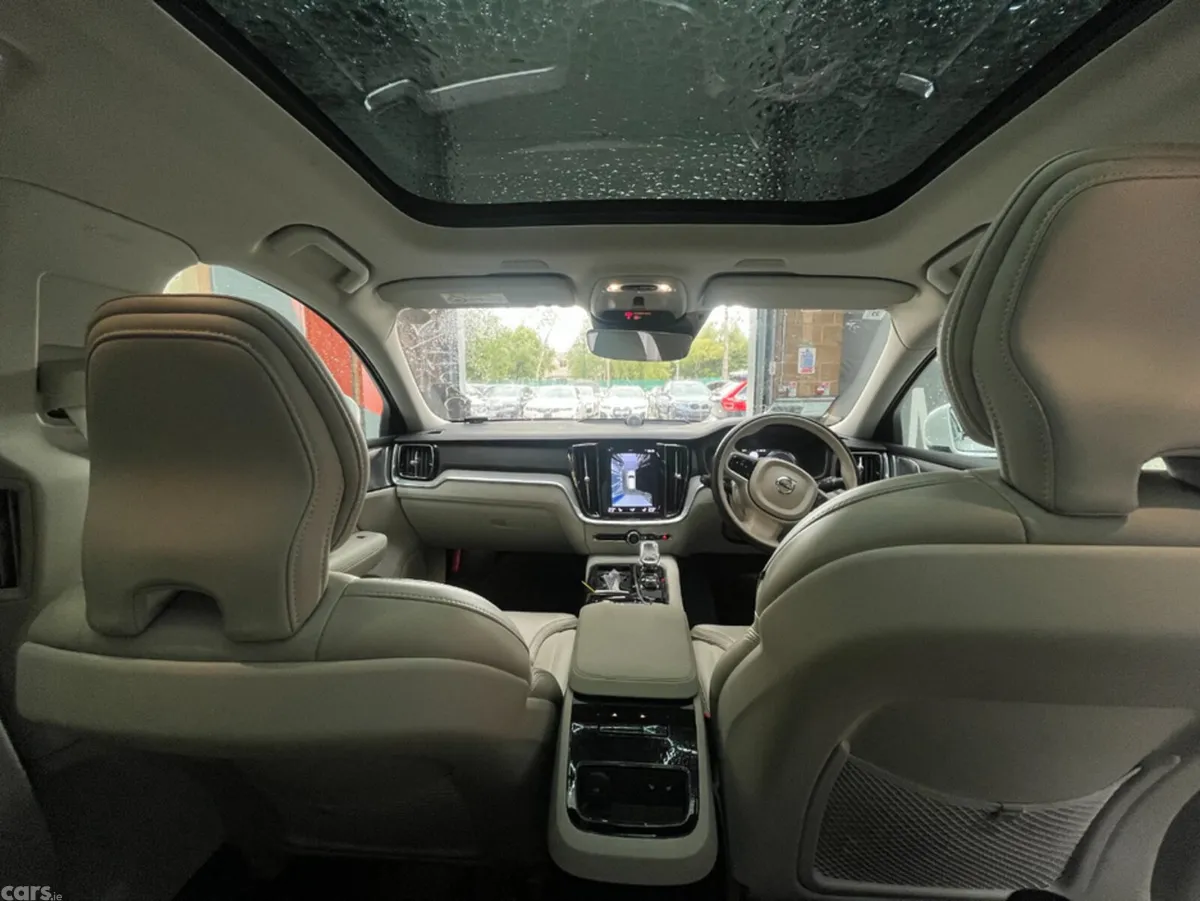 Volvo V60 Estate, Petrol Hybrid, 2022, White