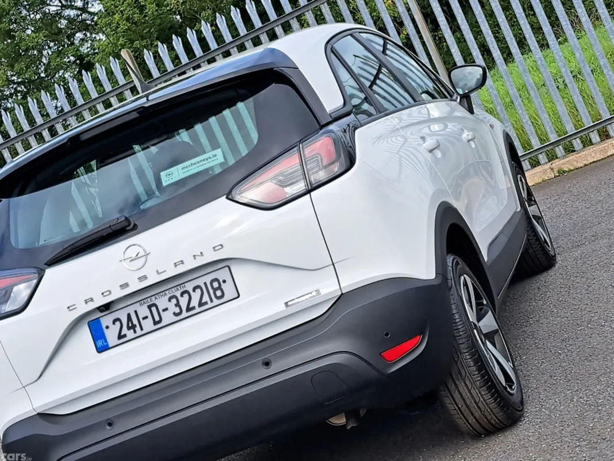 Opel Crossland SUV, Petrol, 2024, White
