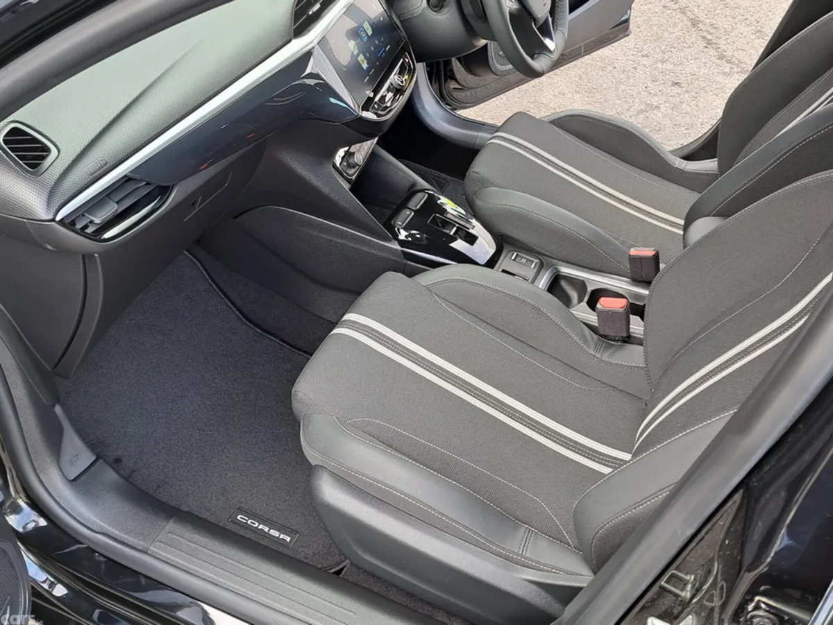 Opel Corsa Hatchback, Petrol, 2025, Black