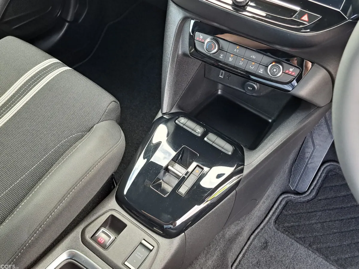 Opel Corsa Hatchback, Petrol, 2025, Black