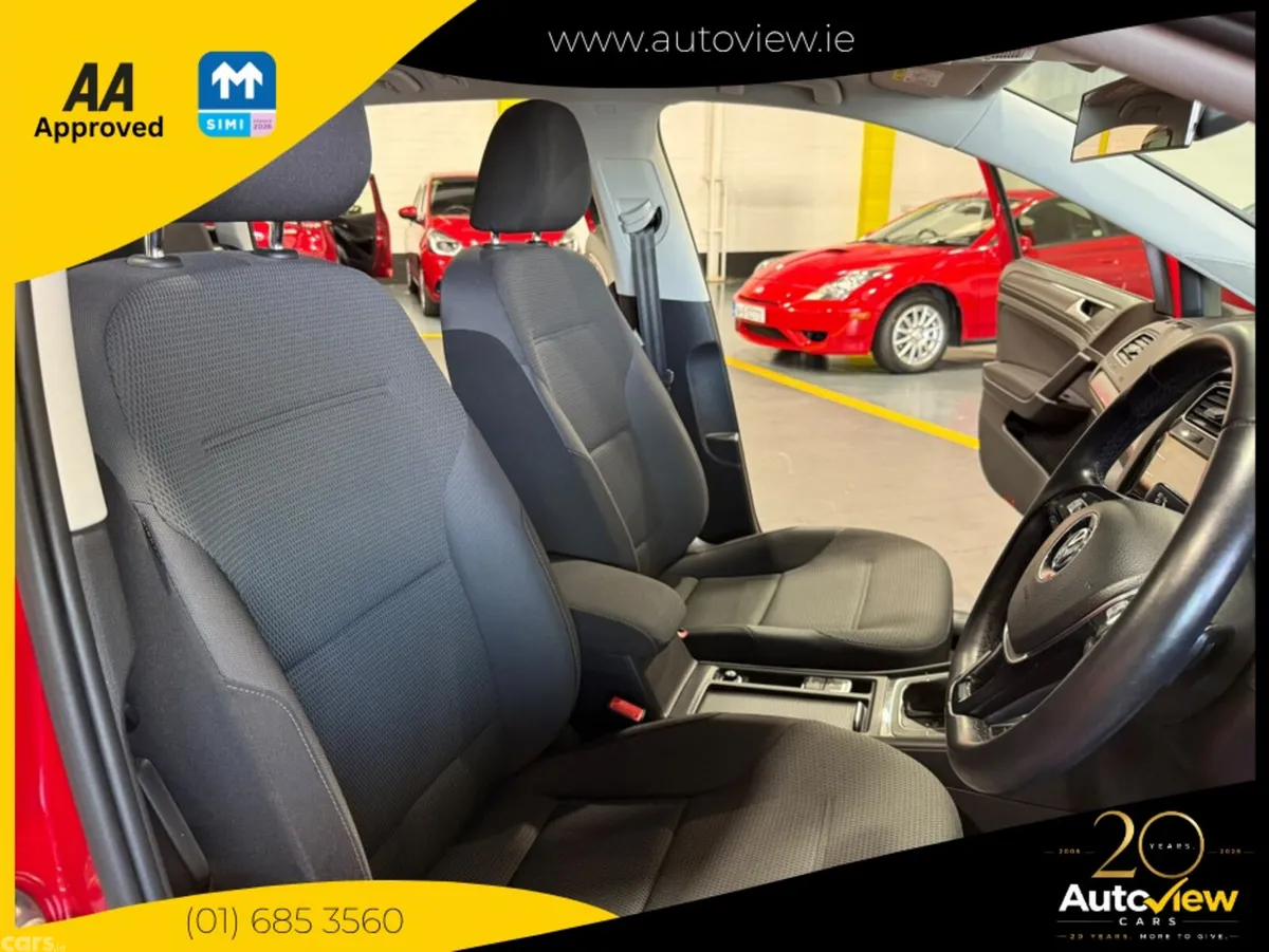 Volkswagen Golf Estate, Petrol, 2019, Red
