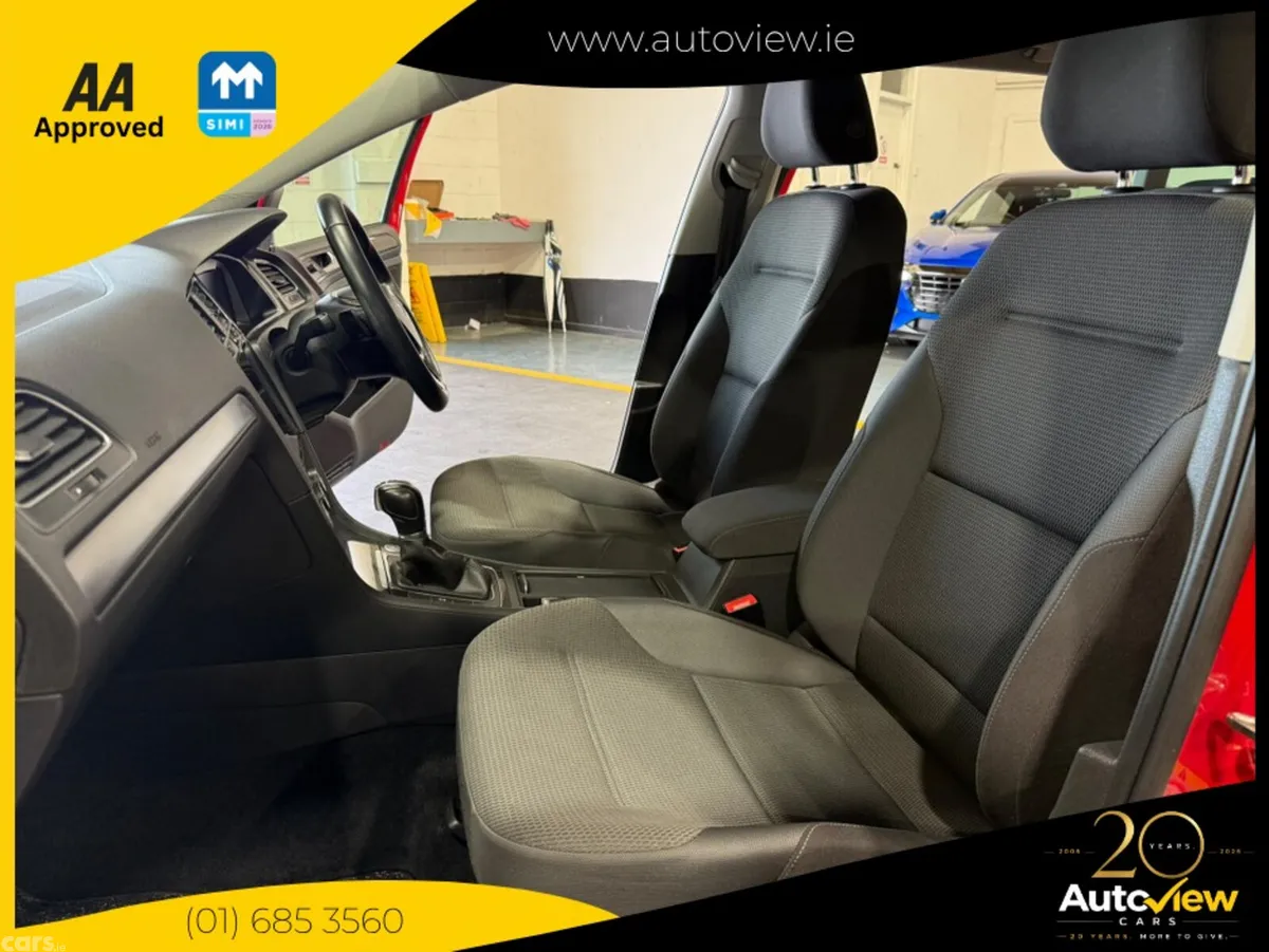 Volkswagen Golf Estate, Petrol, 2019, Red