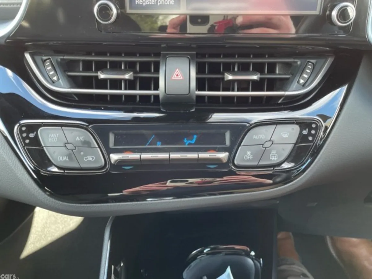 Toyota C-HR SUV, Petrol Hybrid, 2020, Grey
