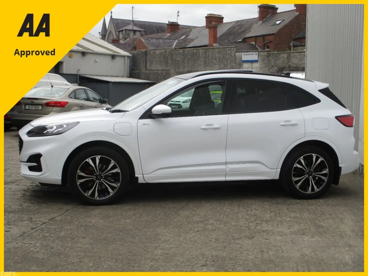 Ford Kuga Hatchback, Petrol Plug-in Hybrid, 2023, White