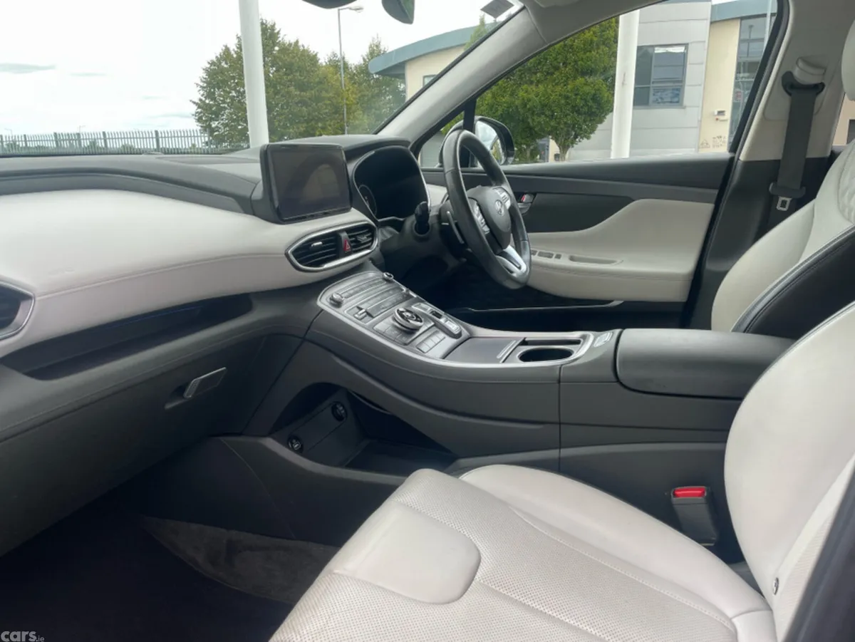 Hyundai Santa Fe Estate, Petrol Plug-in Hybrid, 2021, Black