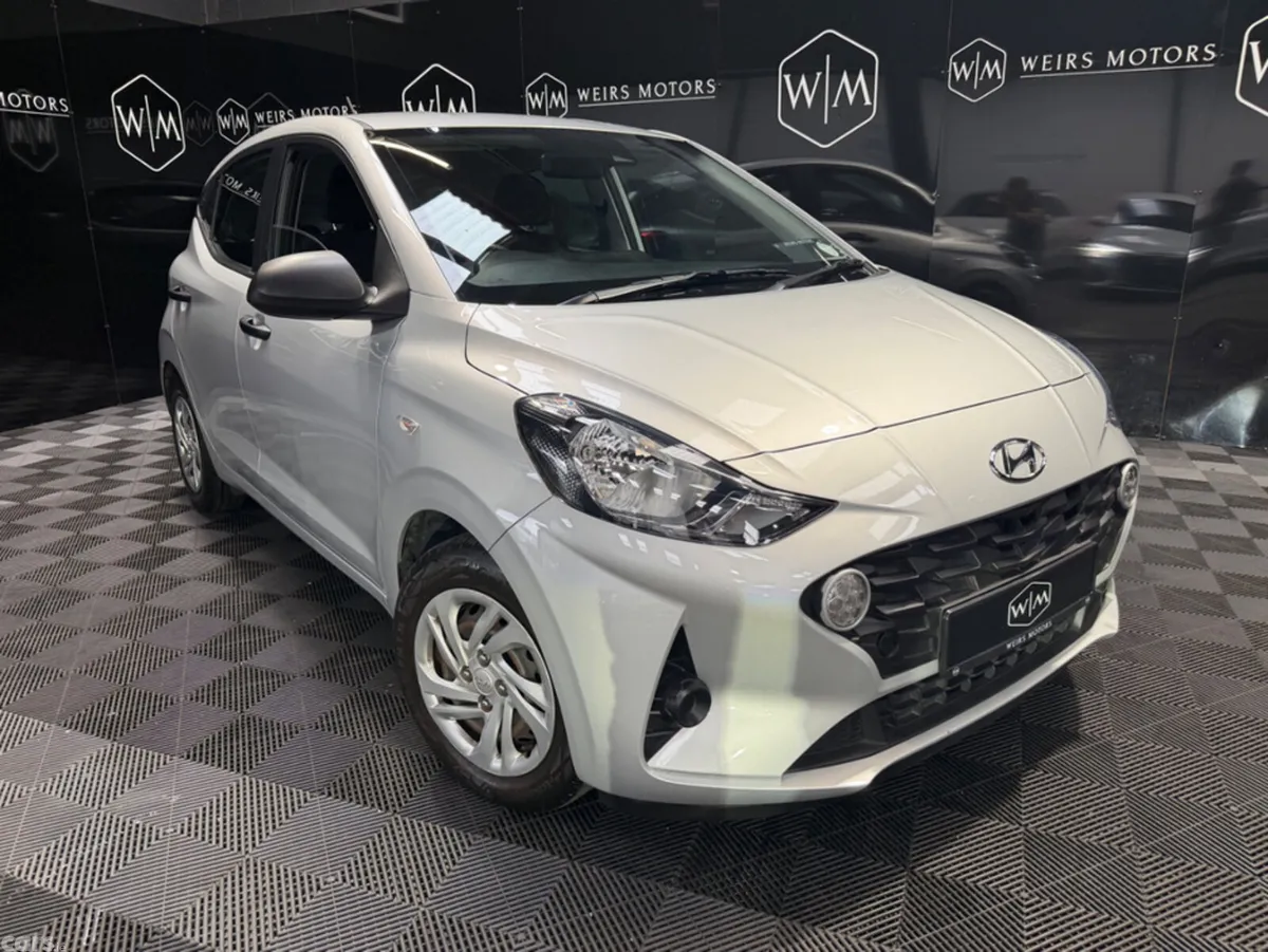 Hyundai i10 Hatchback, Petrol, 2023, Grey