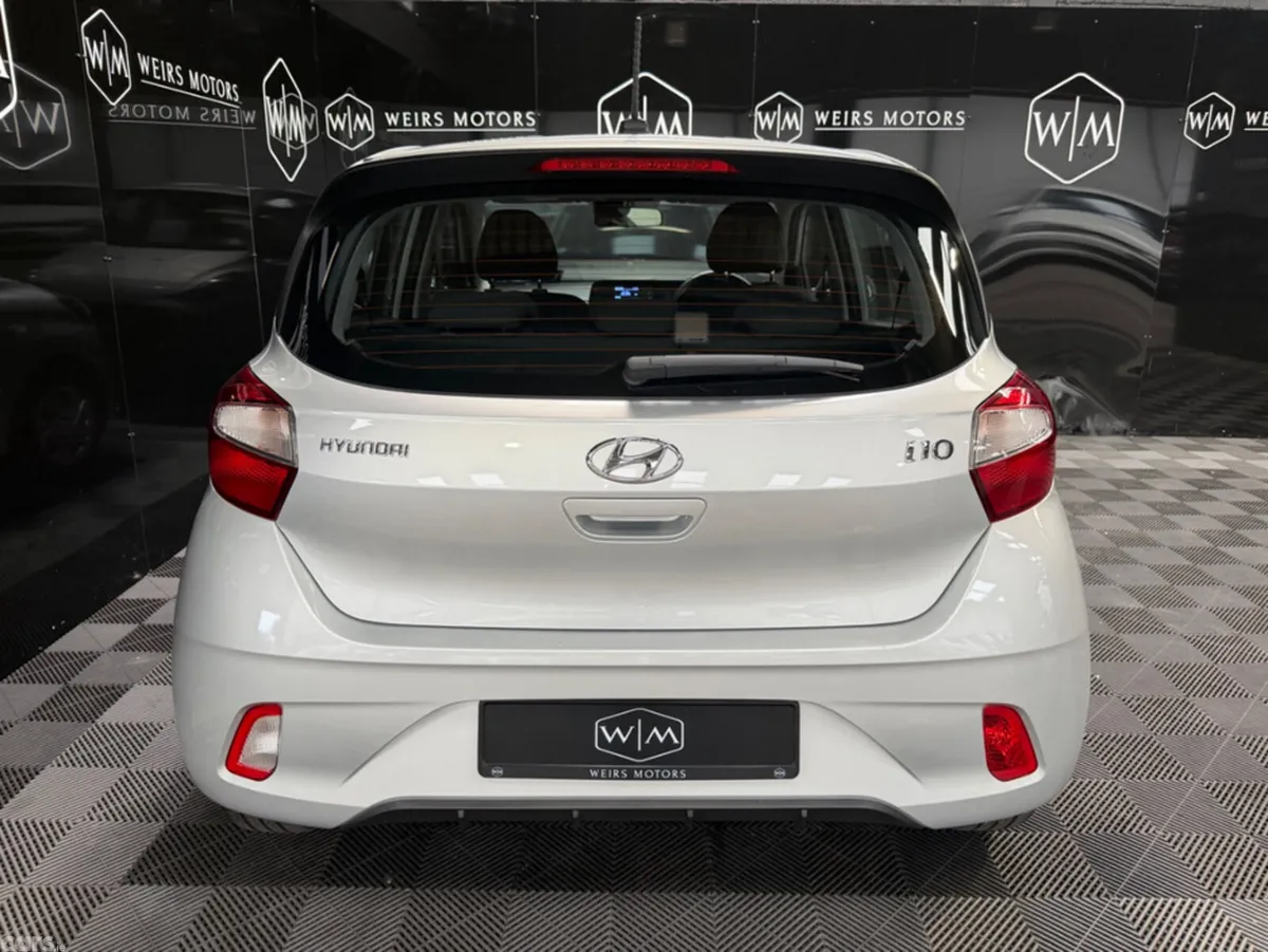Hyundai i10 Hatchback, Petrol, 2023, Grey