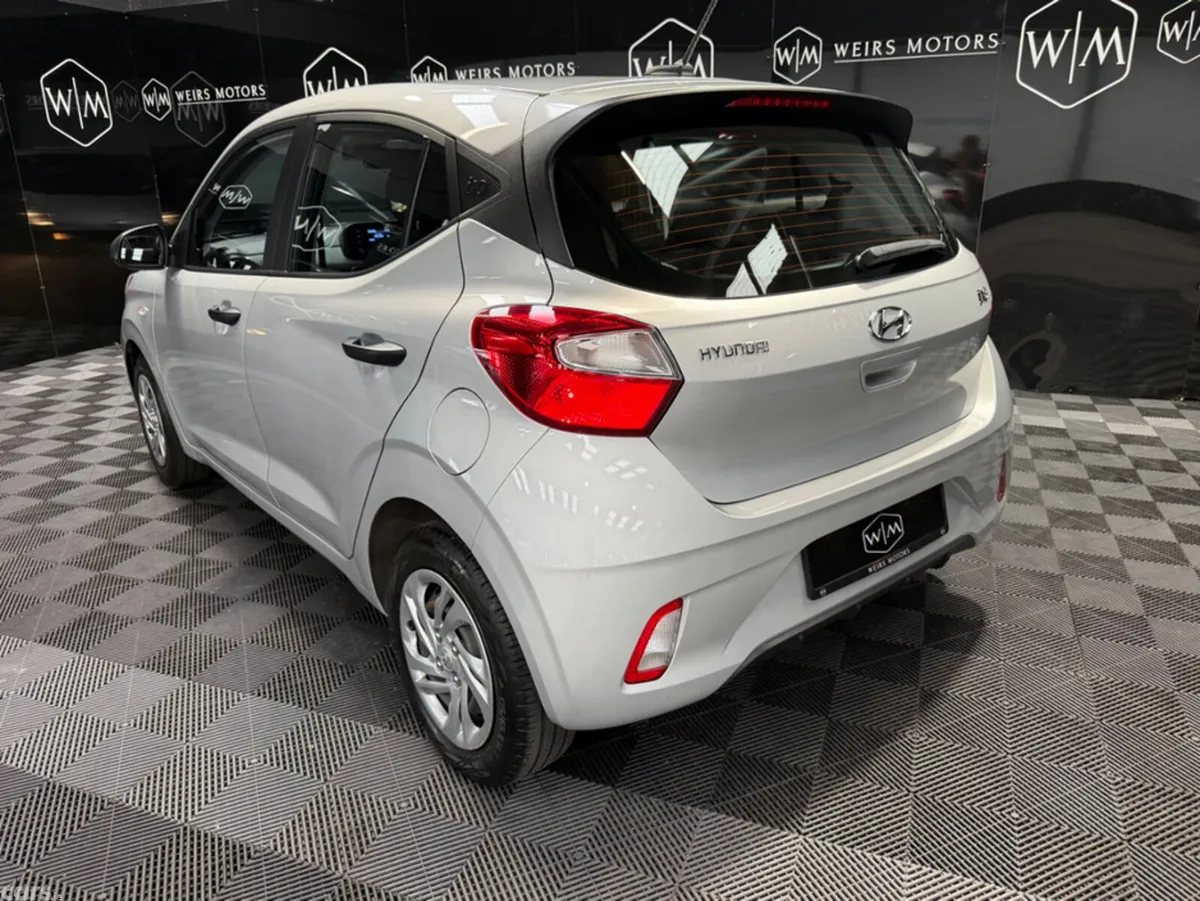 Hyundai i10 Hatchback, Petrol, 2023, Grey