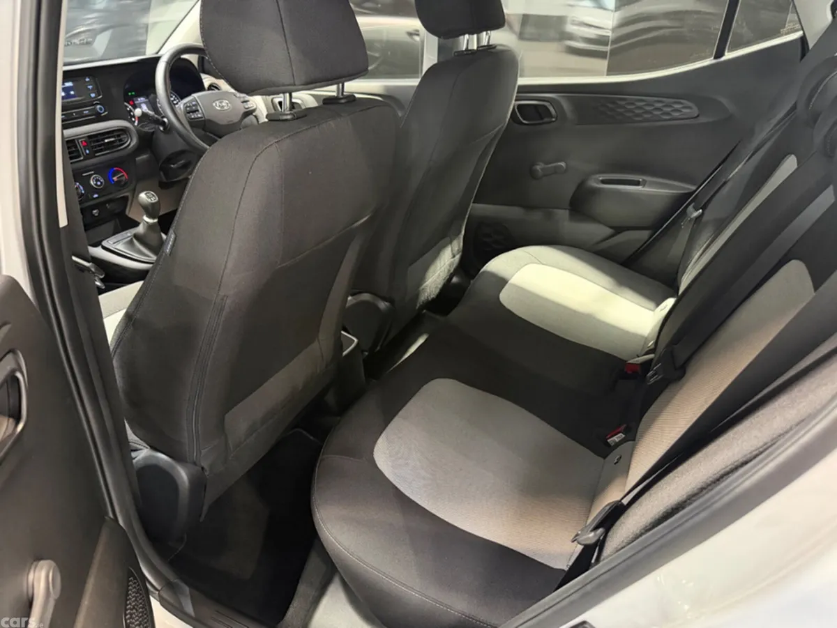 Hyundai i10 Hatchback, Petrol, 2023, Grey