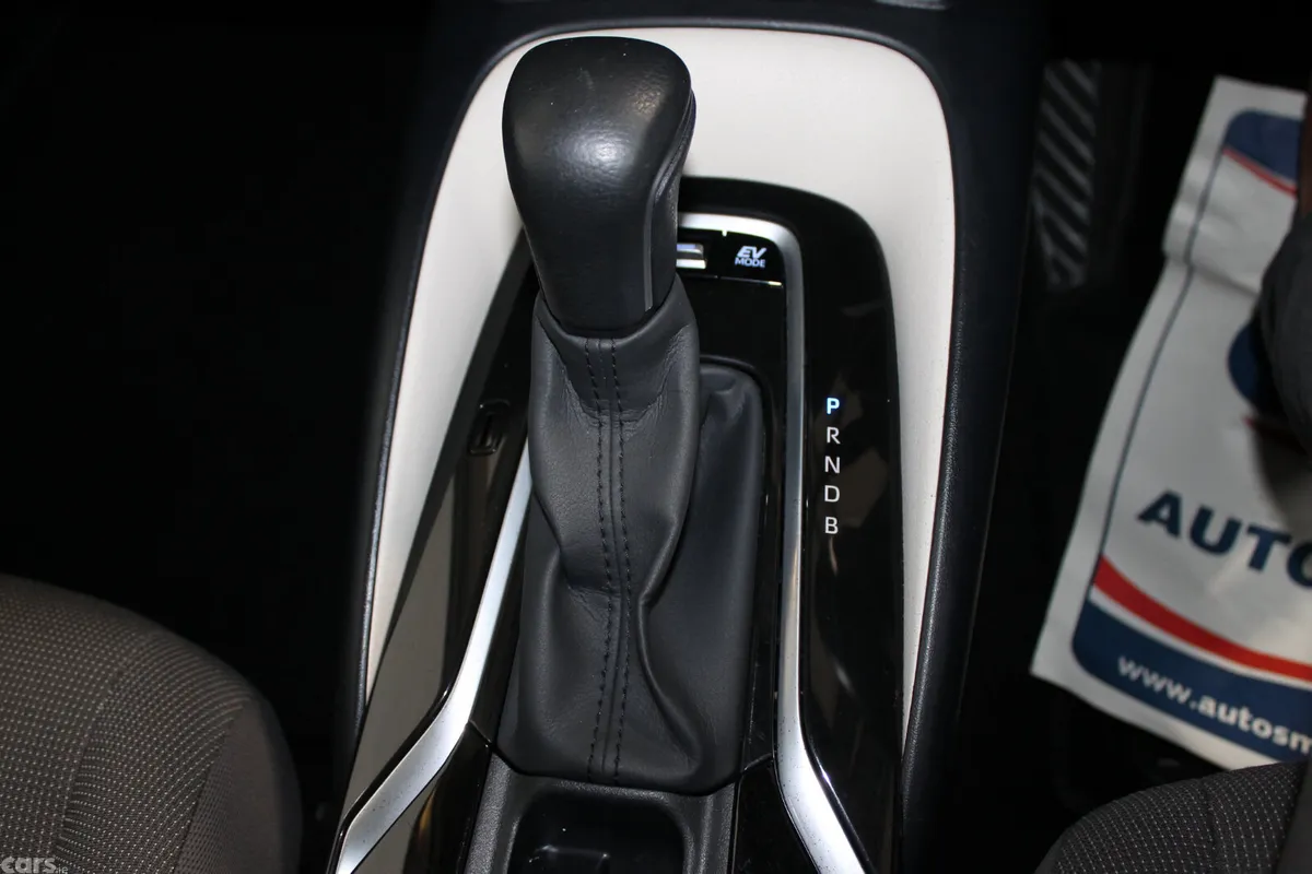 Toyota Corolla Saloon, Petrol Hybrid, 2019, Grey