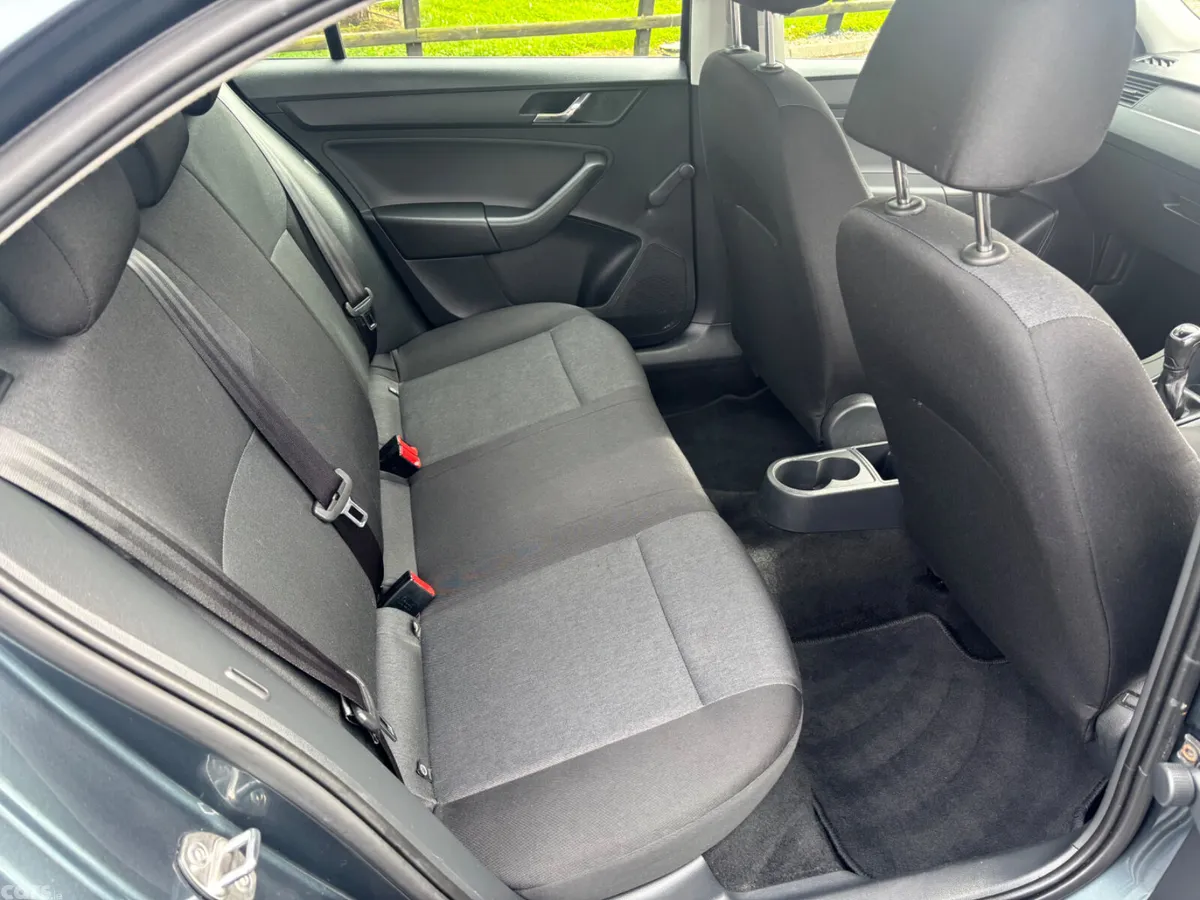Skoda Rapid Saloon, Diesel, 2017, Grey