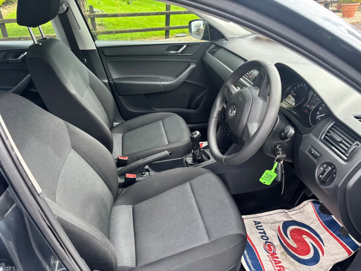 Skoda Rapid Saloon, Diesel, 2017, Grey